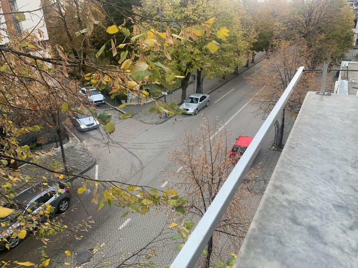 Korca Central Flat Luaran gambar